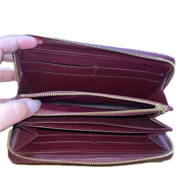 Louis Vuitton Monogram Vernis Zip Around Long Wallet, Purple - Picture 9 of 10